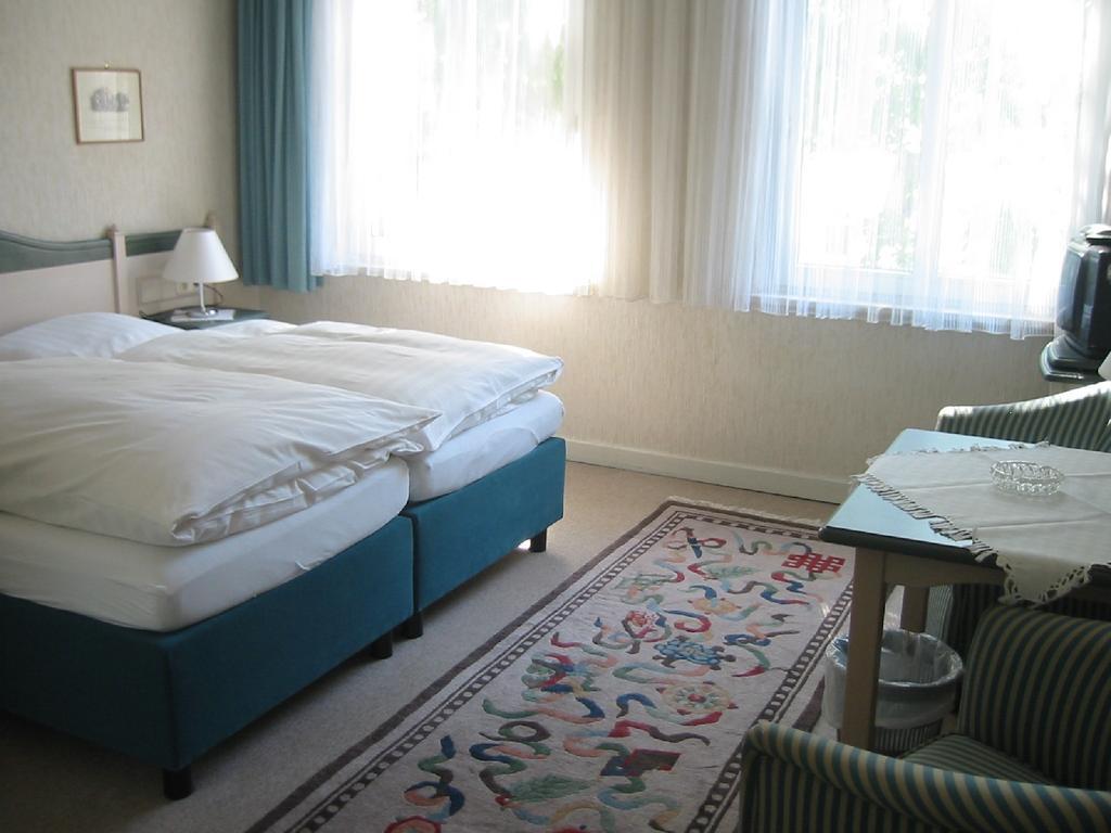 Pension Thiel Bad Schwartau Kamer foto